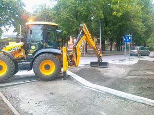 Komunikácie a spevnené plochy